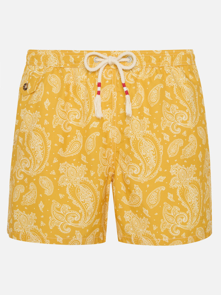 Costume da bagno da uomo in tessuto leggero con stampa paisley ocra