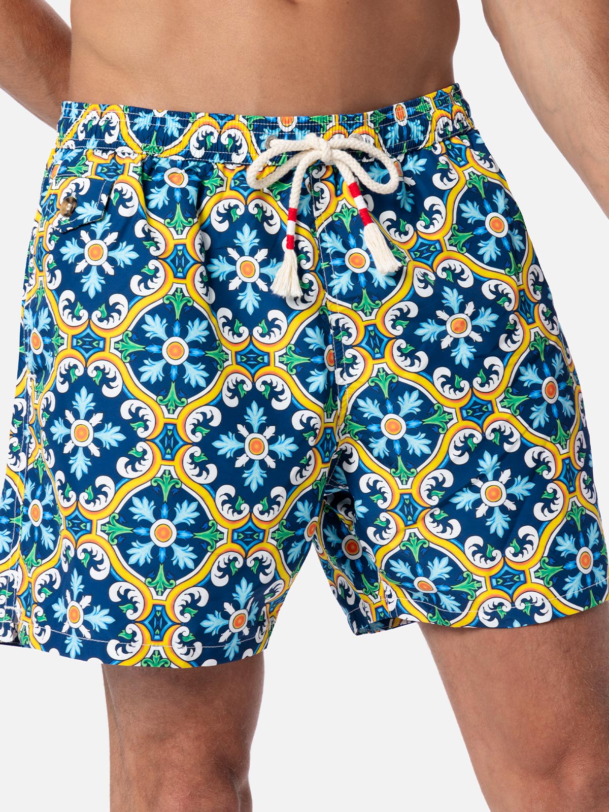 Herren-Badeshorts Lighting 70 aus leichtem Stoff mit Majolika-Print