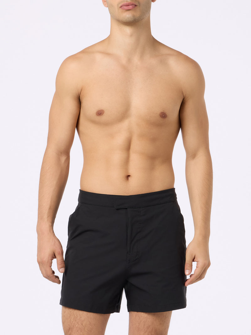 Herren kurze schwarze Badeshorts Master