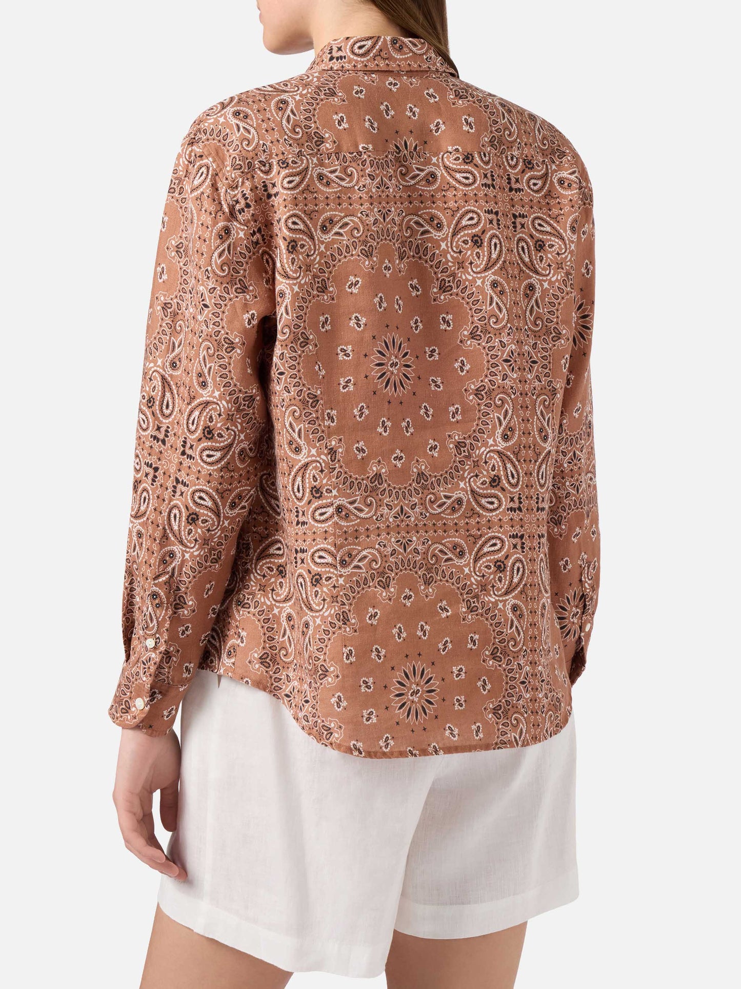 Camicia classica Meredith con stampa bandana marrone