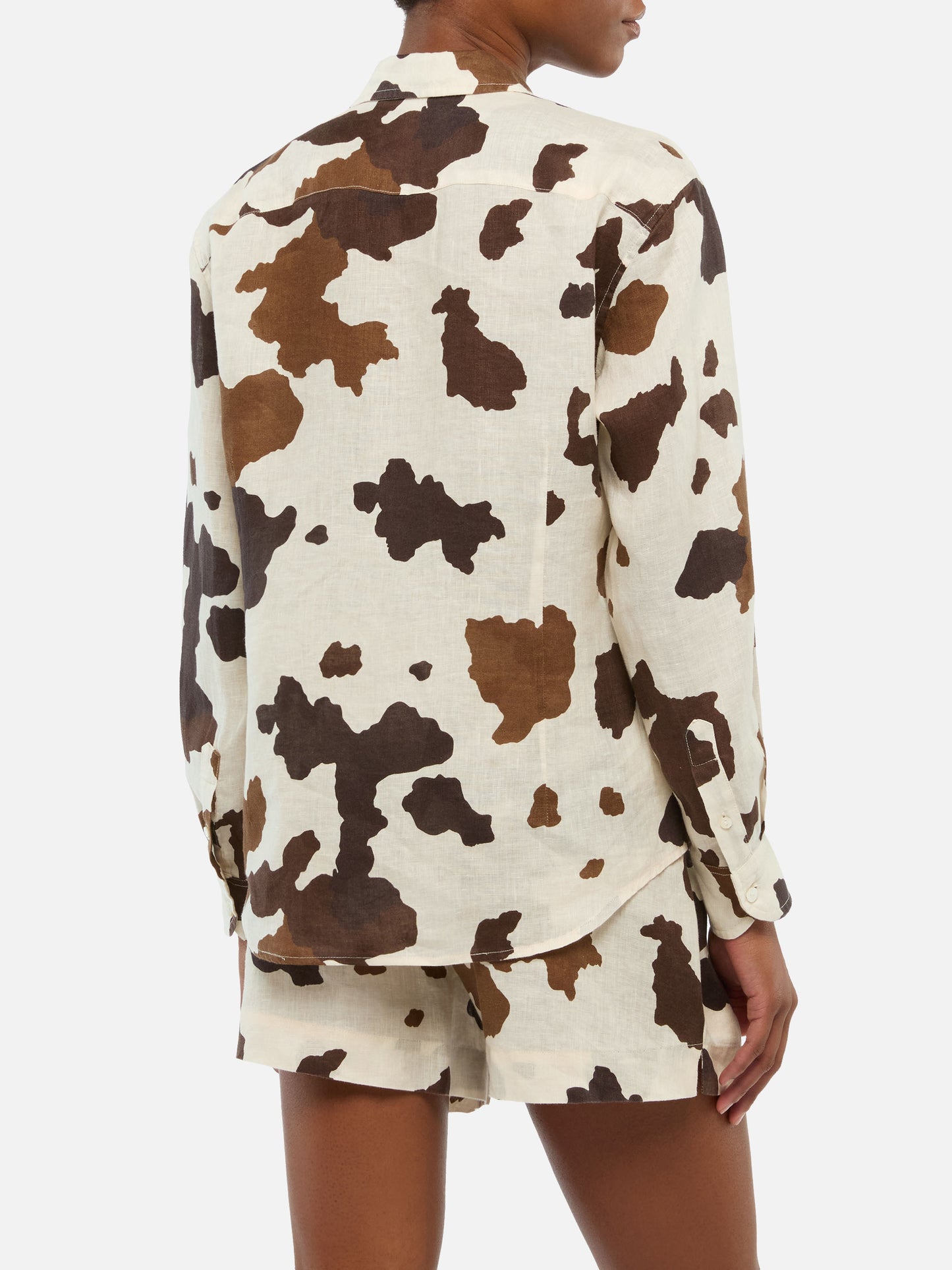 Camicia classica in lino Meredith con stampa muccata