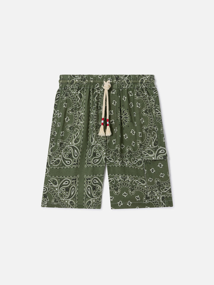 Herren-Bermudashorts aus Leinen mit militärgrünem Bandana-Print