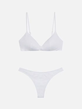Naomi hellblaue freche Badehose – May weißes U-Ausschnitt-Bralette-Top