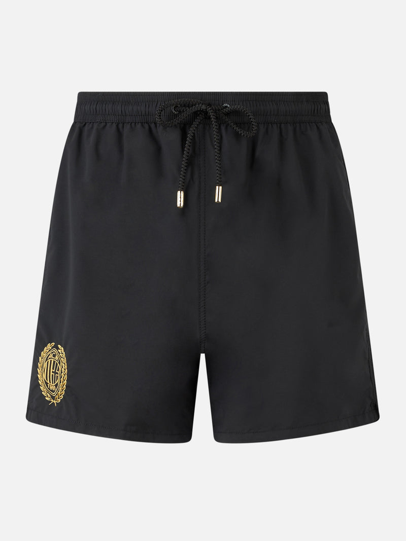 Schwarze mittellange Badeshorts Patmos für Herren mit Milan 125-Stickerei | AC MILAN 125 SPECIAL EDITION