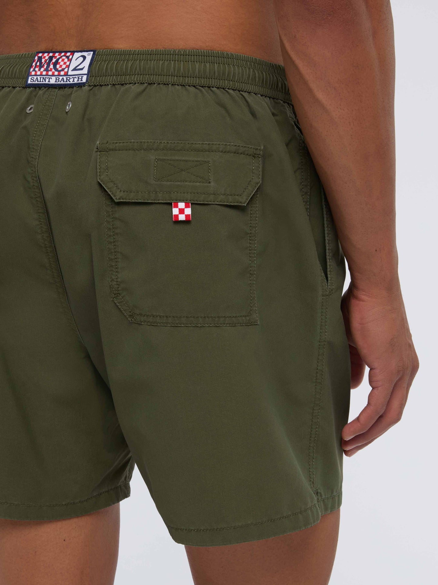 Vintage militärgrüne mittellange Badeshorts Patmos Used