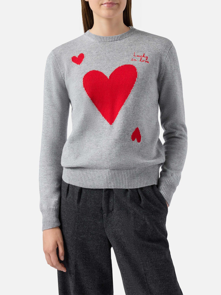 Maglione New Queen in misto cashmere grigio con ricamo Lucky in love