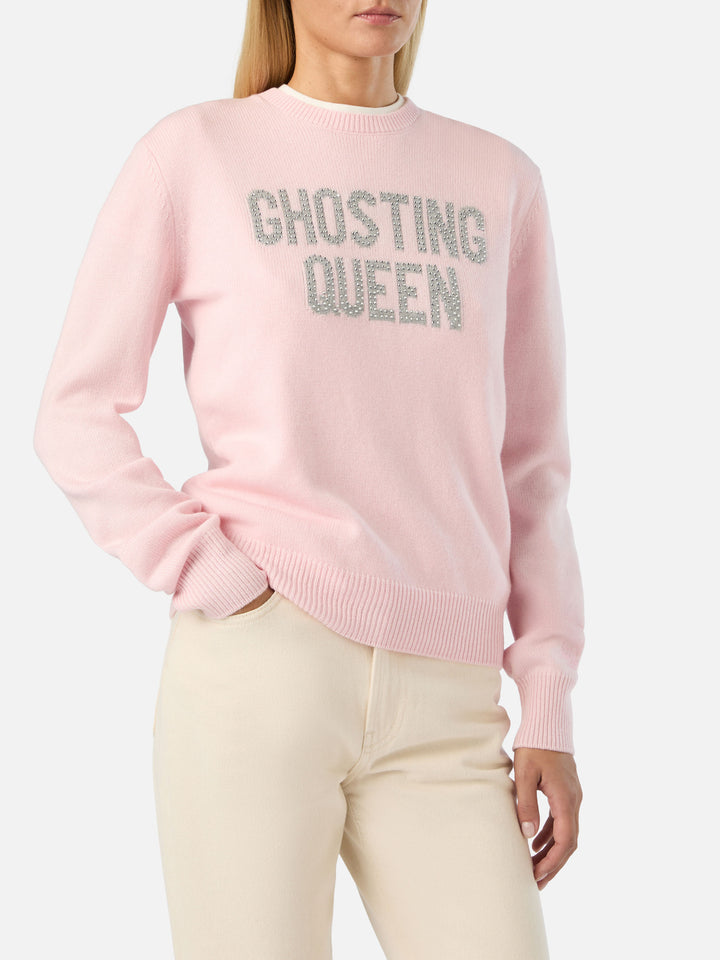 Maglia girocollo New Queen rosa con ricamo Ghosting Queen in strass