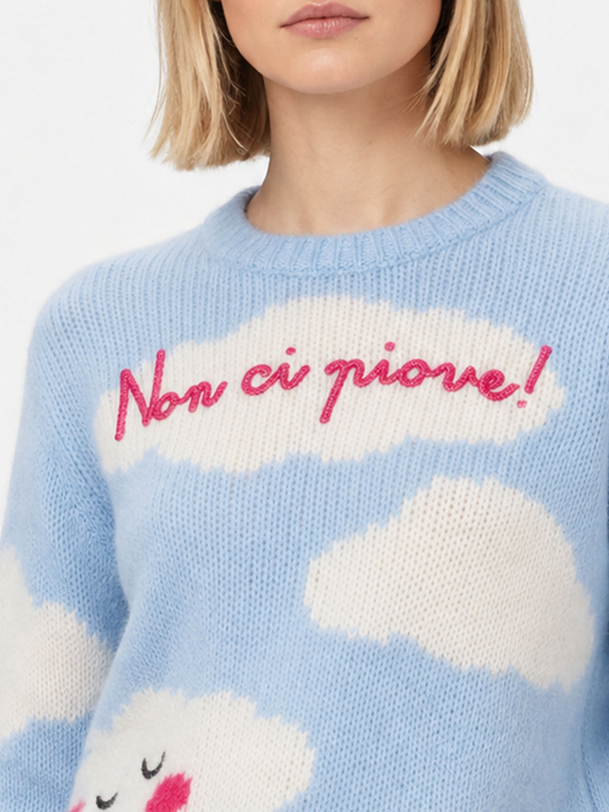 Pull New Queen Soft bleu ciel avec broderie Non ci piove 