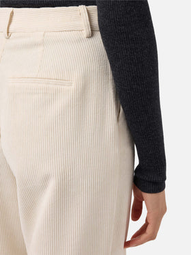 Pantaloni a gamba ampia Rebella in corduroy bianco crema