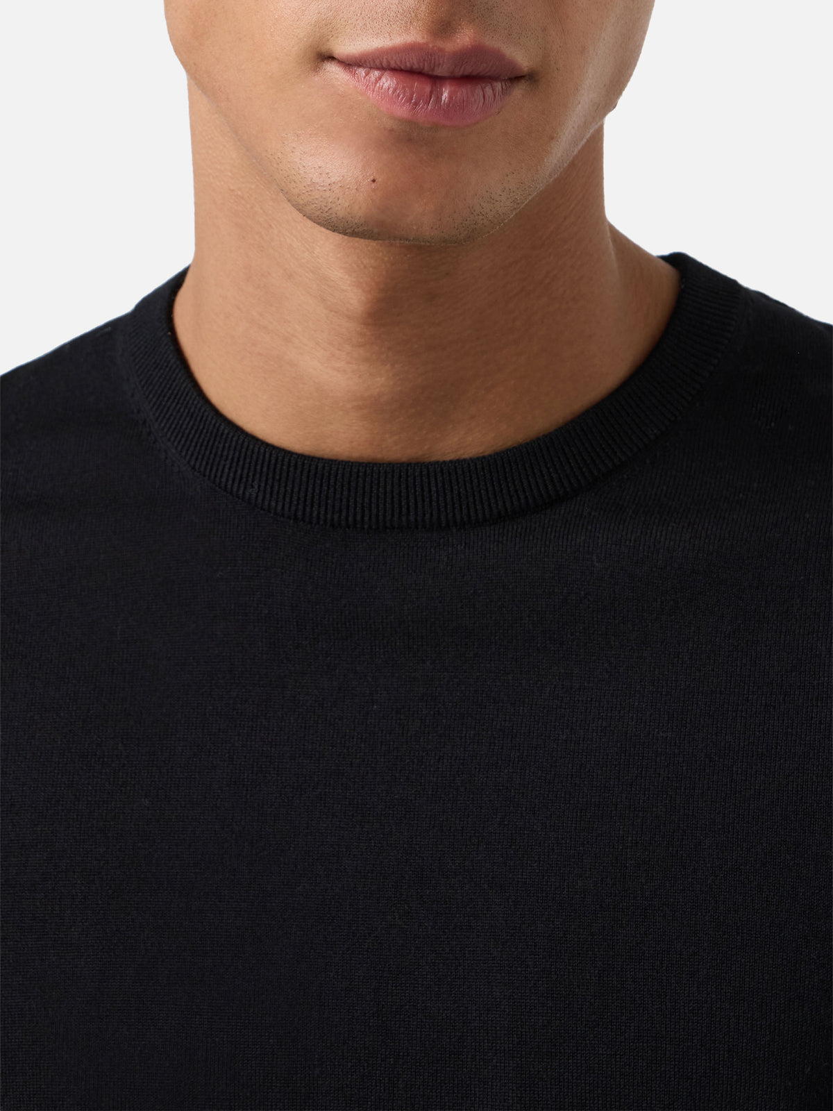 Pull col rond Regent en Merino noir 