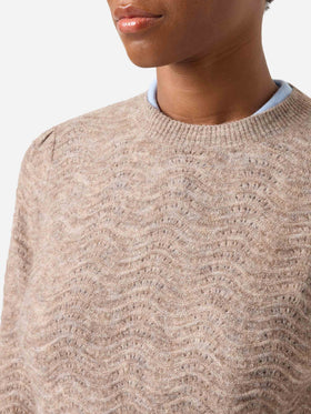 Maglia girocollo Marienne nocciola in morbido misto lana e alpaca con punto onda