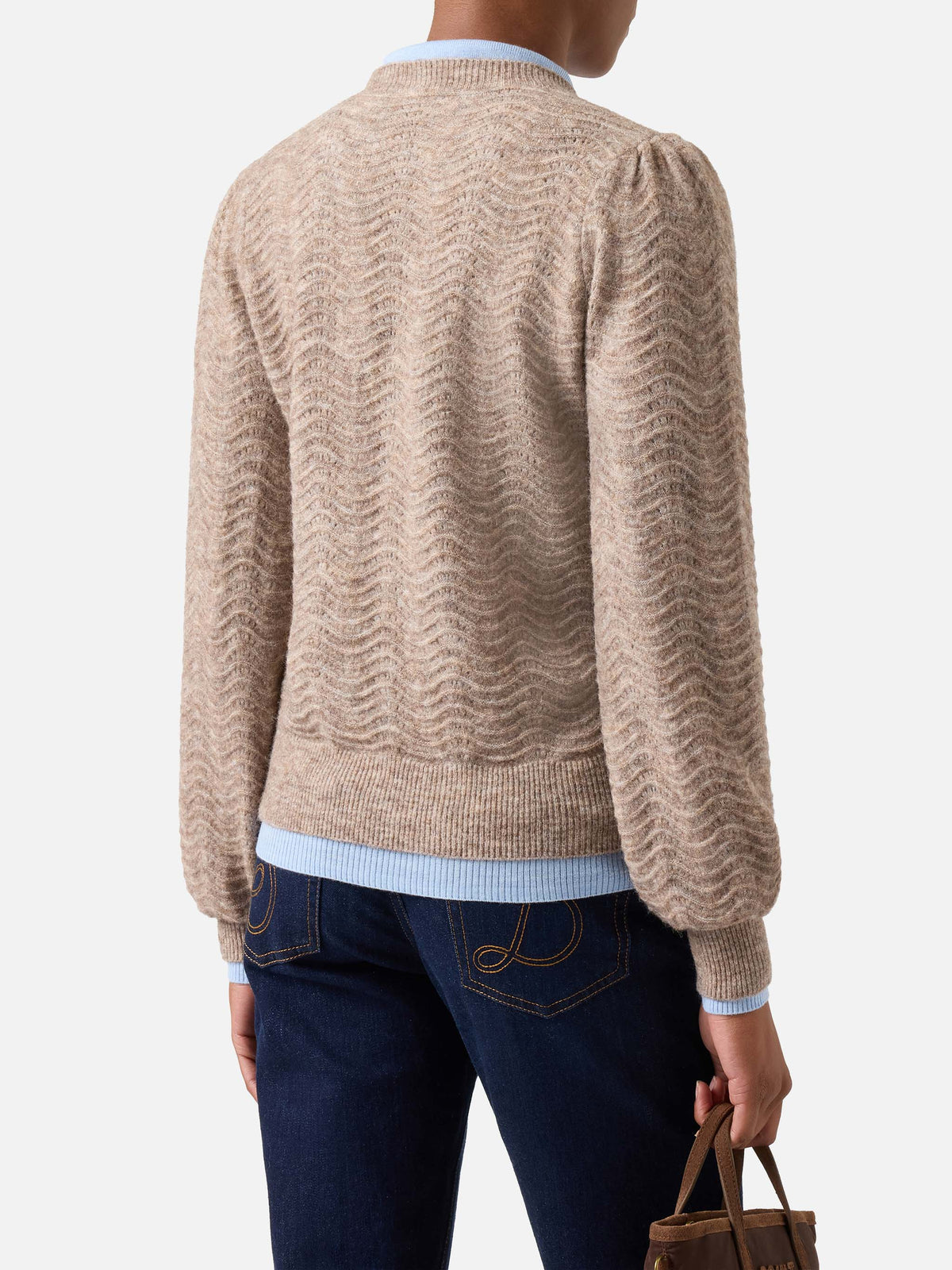 Maglia girocollo Marienne nocciola in morbido misto lana e alpaca con punto onda