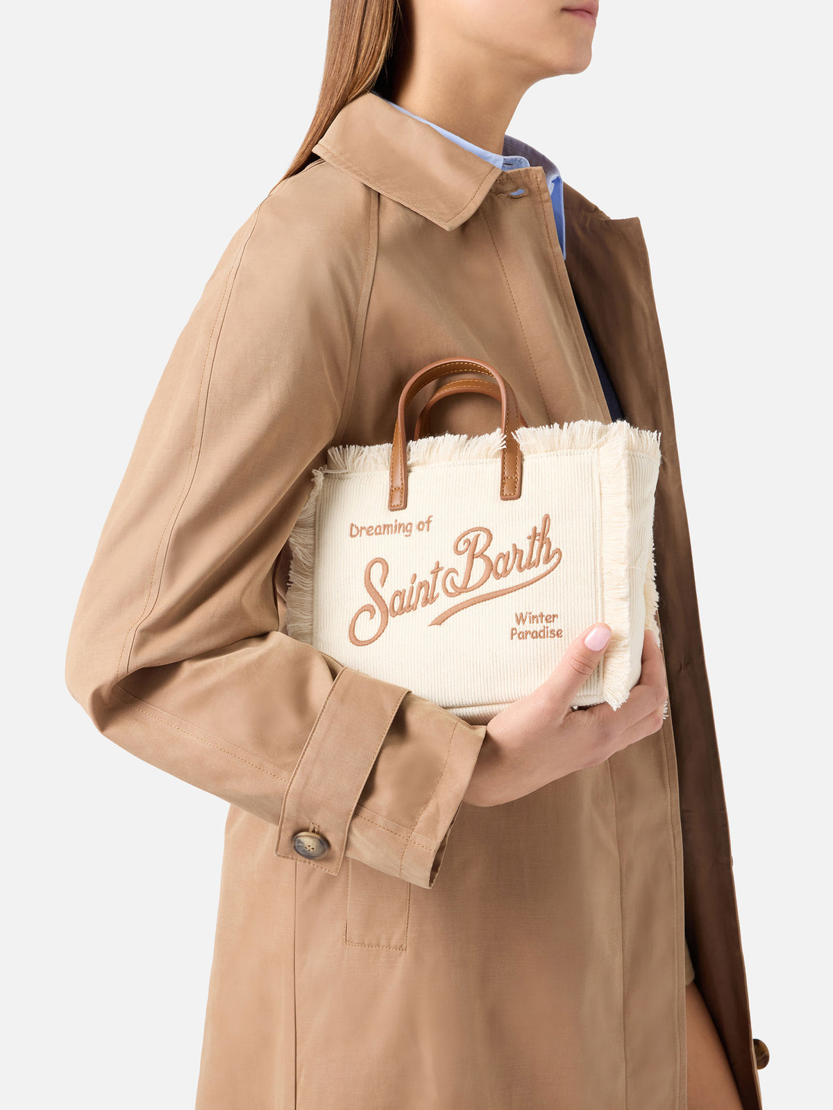 Bolso Mini Vanity de pana color off white con bordado del logo 