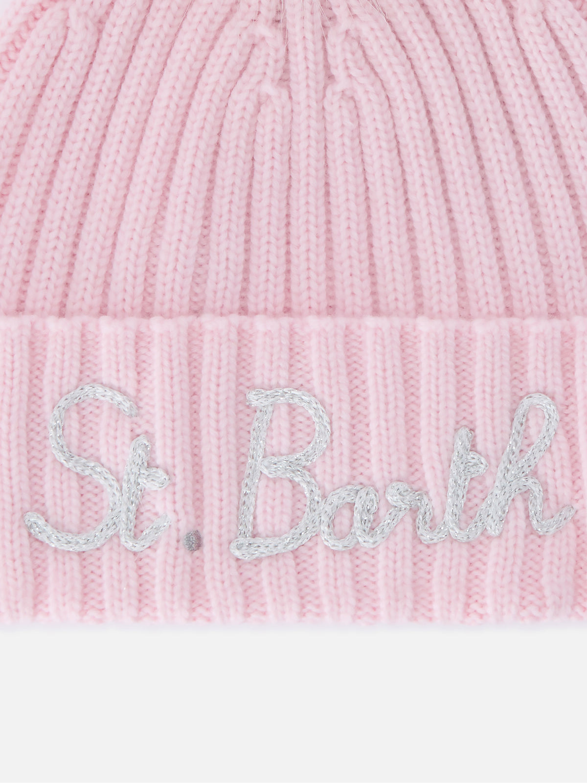 Berretto Wengen rosa con pompon e ricamo St. Barth