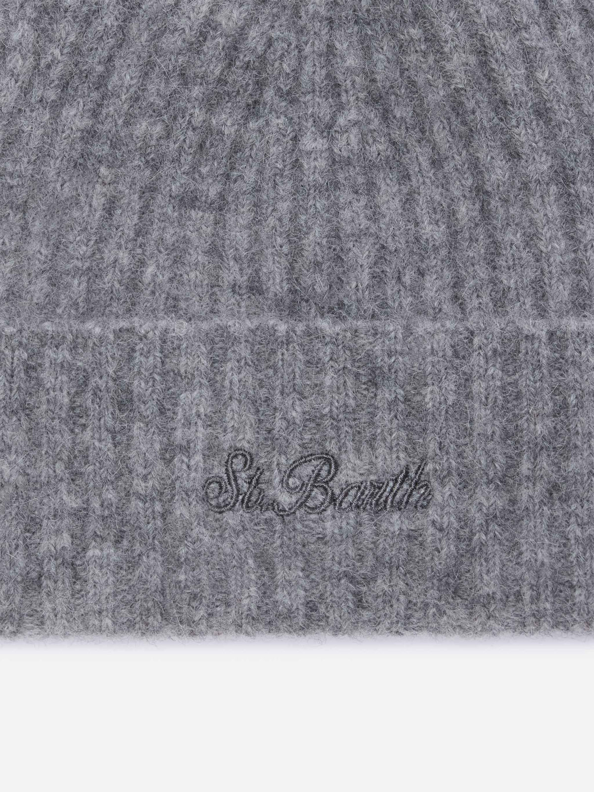 Gorro beanie Wengen gris en mezcla de alpaca con bordado del logo 