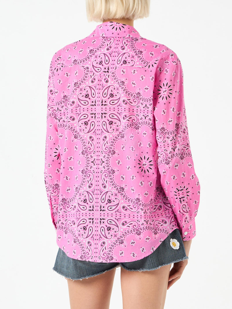 Camicia da donna con stampa bandana rosa