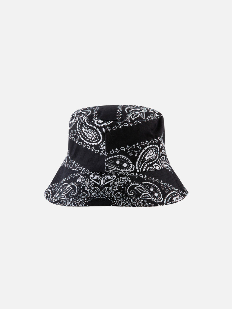 Black bucket hat