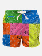 Costume da bagno da uomo con stampa bandana multicolore