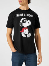 Herren-T-Shirt aus Baumwolle mit Snoopy-Nacht-Legende-Aufdruck | SNOOPY – PEANUTS™ SONDEREDITION