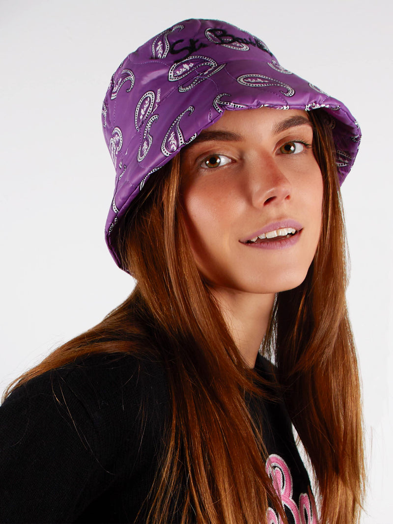 Woman bucket hat with paisley print