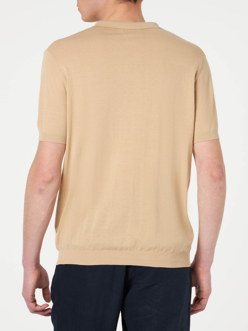 Man beige knitted polo t-shirt