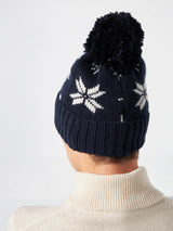 Man navy blue beanie with norwegian pattern