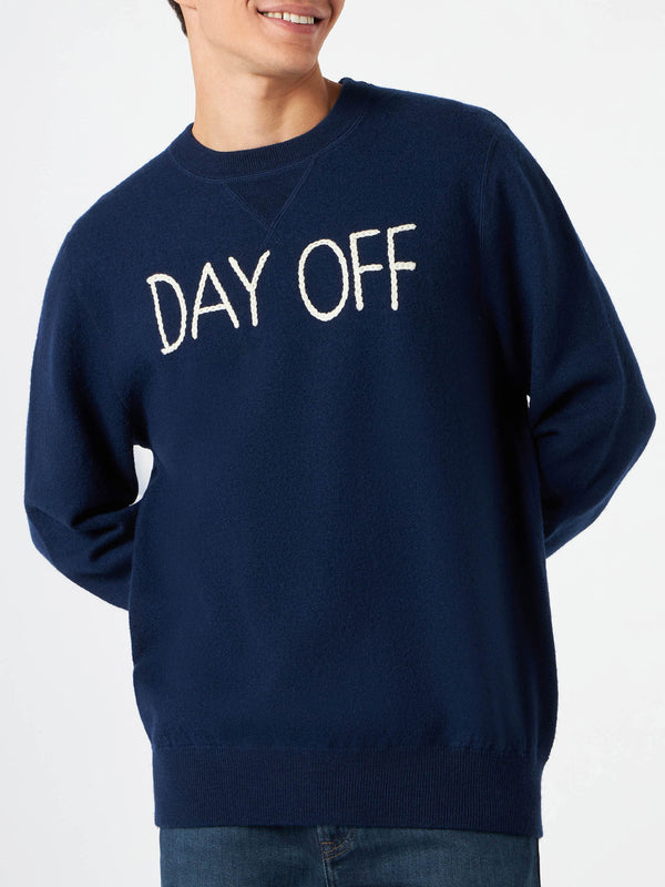 Man crewneck knitted sweater with Day Off embroidery