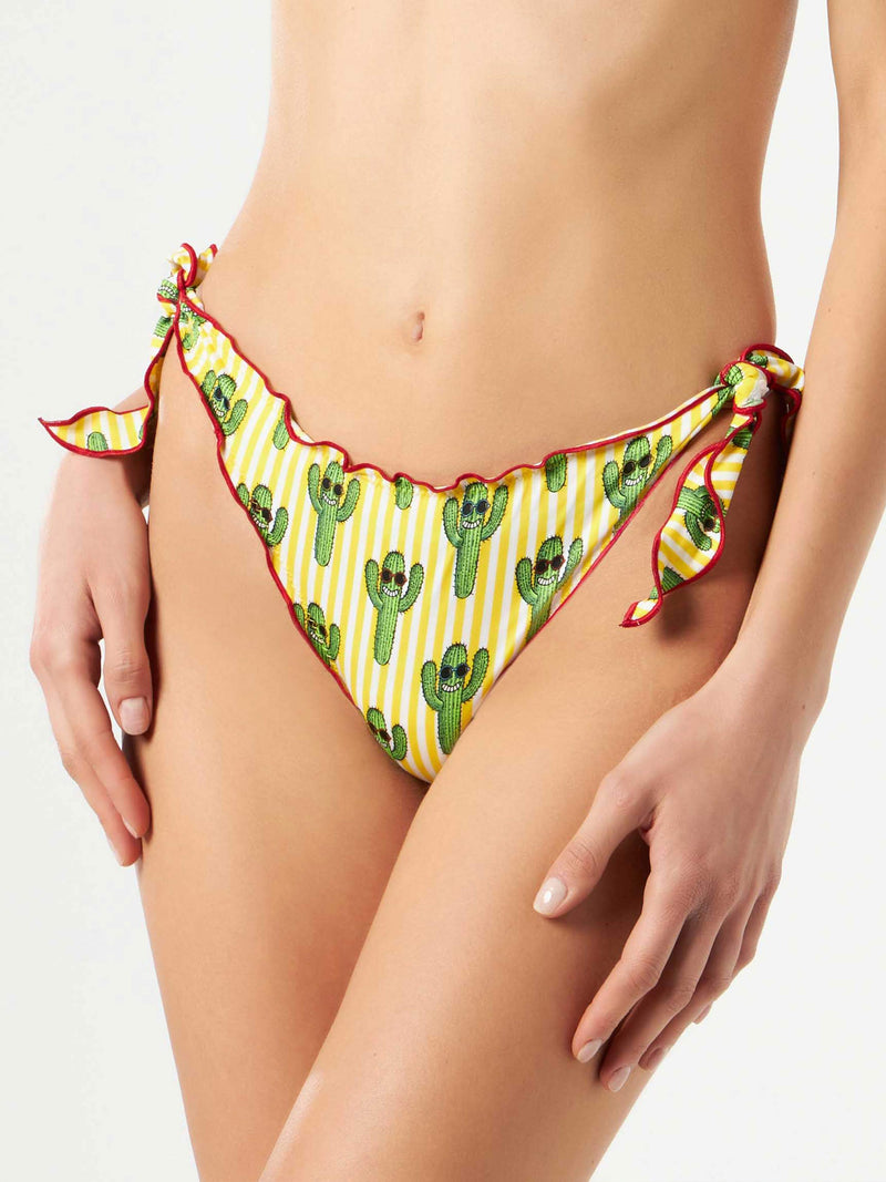 Freche Damen-Badehose mit Rüschen und Kaktus-Print