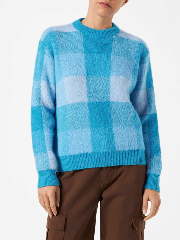 Woman brushed sweater with check pattern