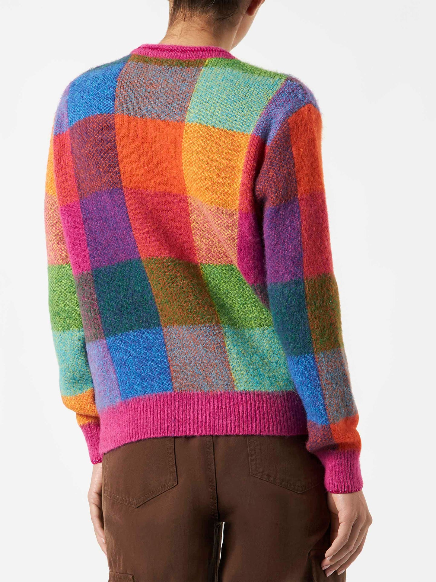 Woman brushed sweater with check pattern