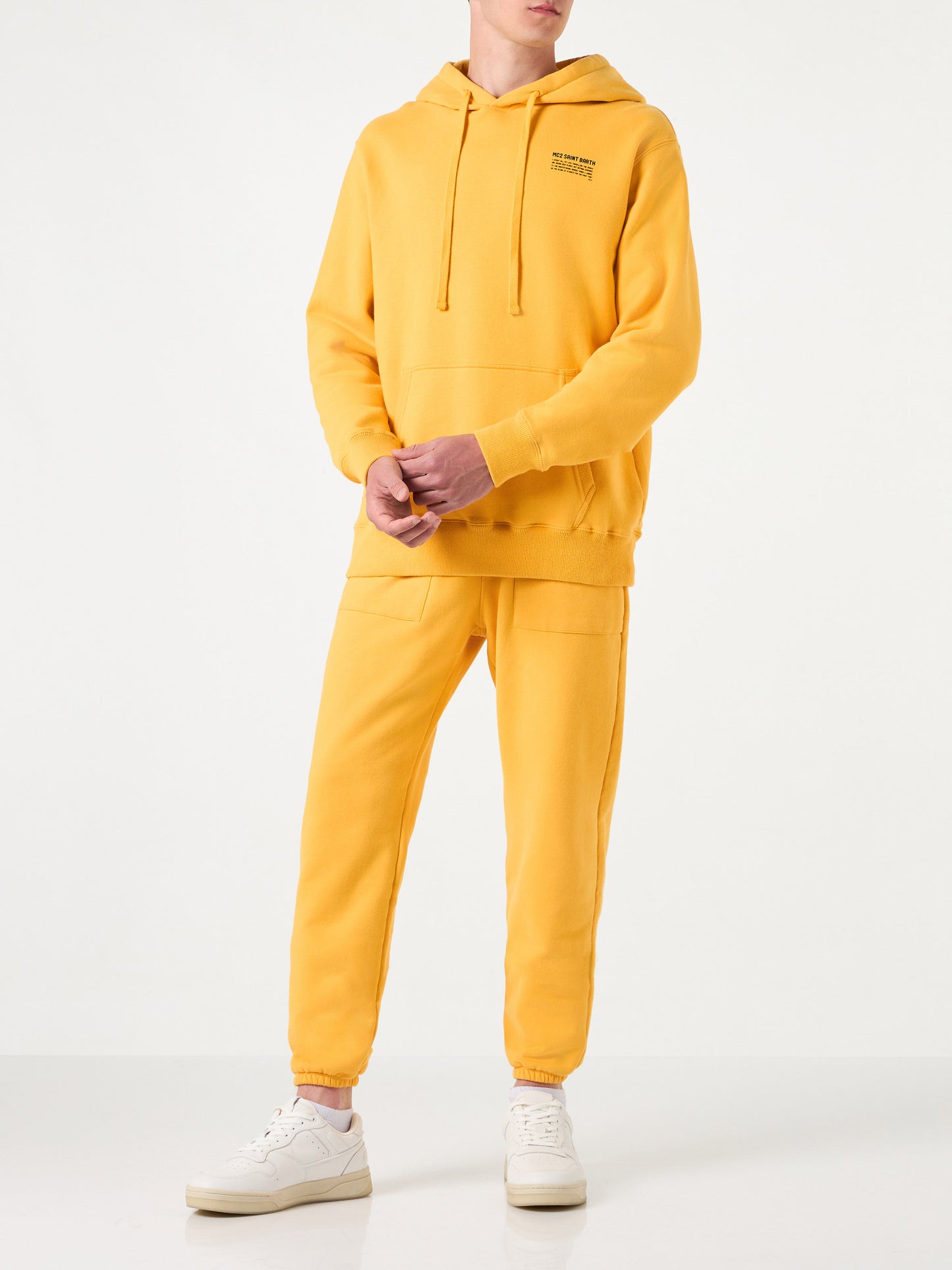 Gelber ockerfarbener Kapuzenpullover | Pantone® Sonderausgabe